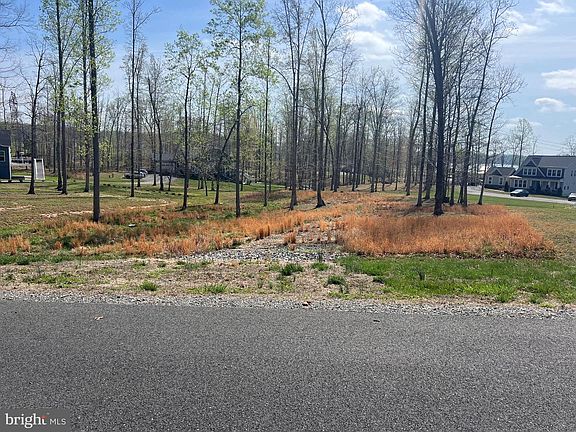 2nd image of 102 Fairview Dr