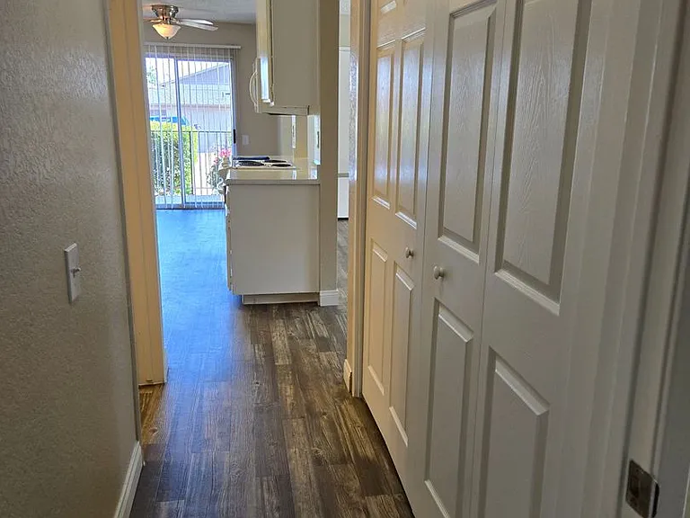 Heights Square Apartments! — Photo 20