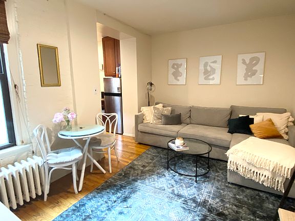 2nd image of 114 Christopher St APT 21