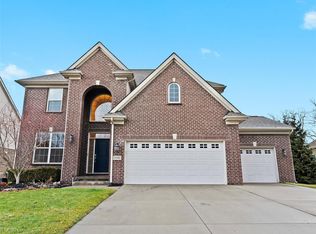 3196 Fortune Ln, Commerce Township, MI 48390
