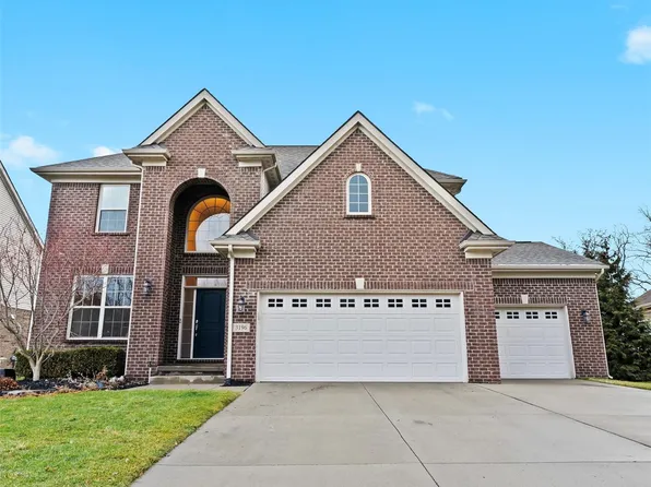 3196 Fortune Ln, Commerce Township, MI 48390