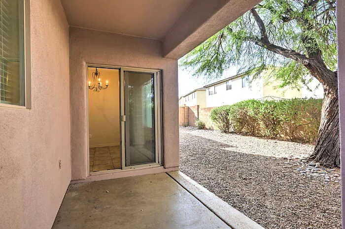 137 E Camino Del Abedul — Photo 29