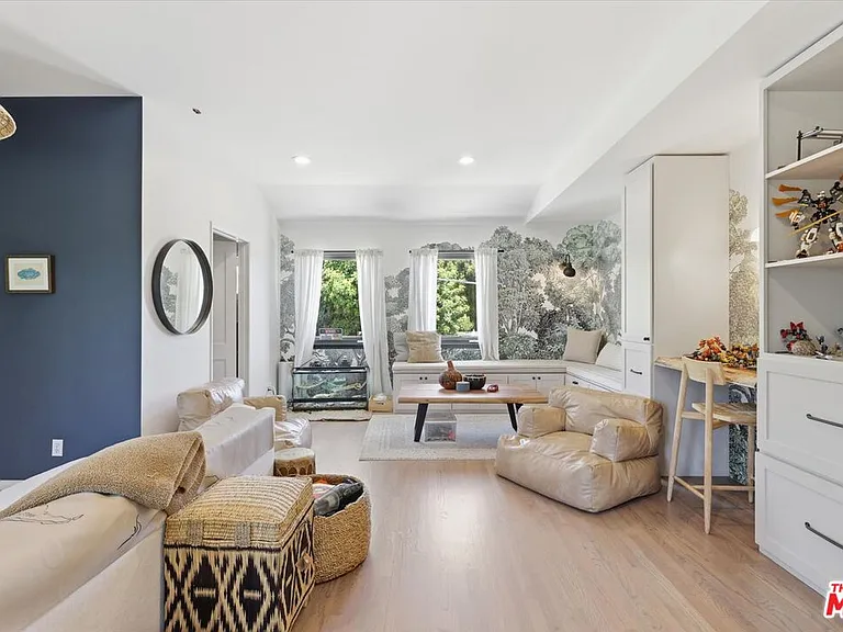 3240 Tilden Ave — Photo 32