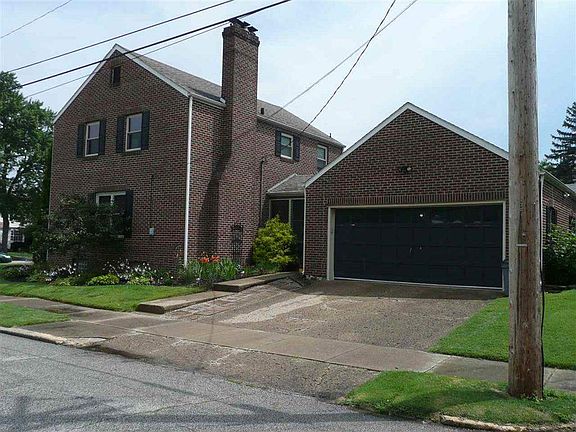 4th image of 1301 Prospect Dr