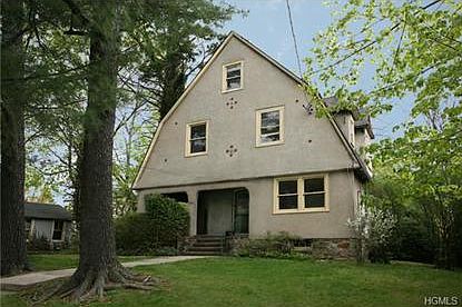 1st image of 17 Bronson Ave