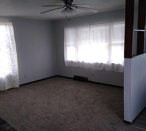 4th image of 859 Sidney St