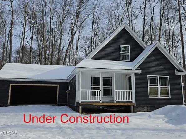 101 Safro Ct, Pocono Lake, PA 18347