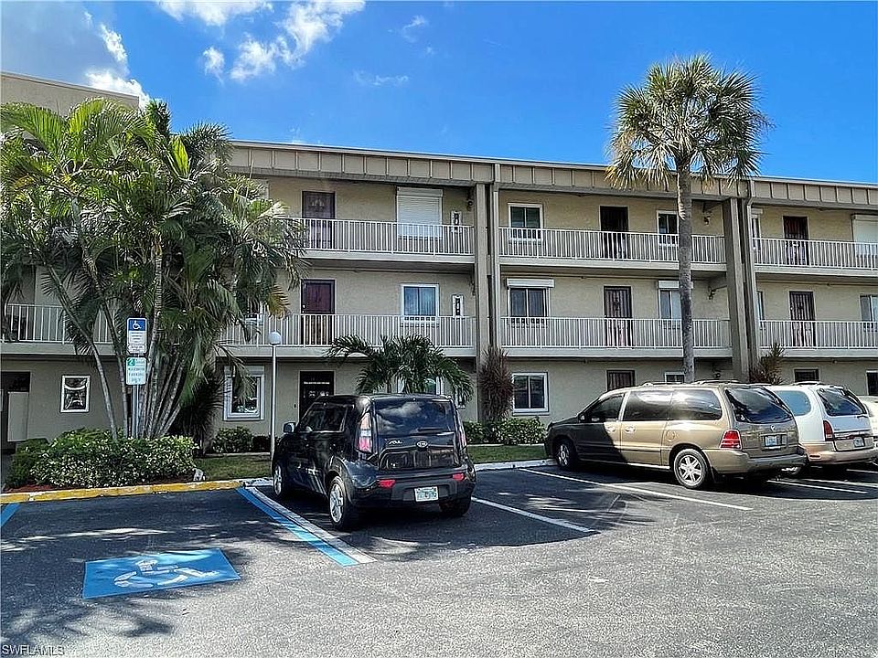 1st image of 2264 Winkler Ave APT 213