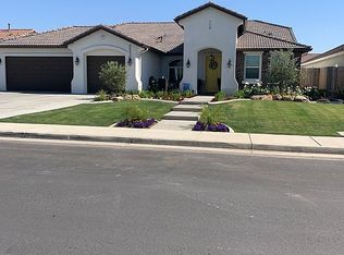 9903 Biscayne Dr, Bakersfield, CA 93311