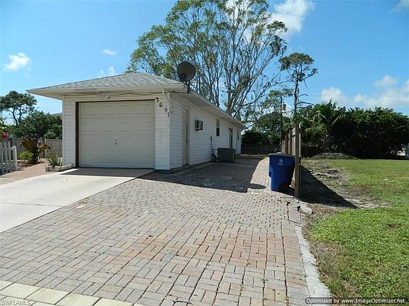 3rd image of 26570 Sherwood Ln