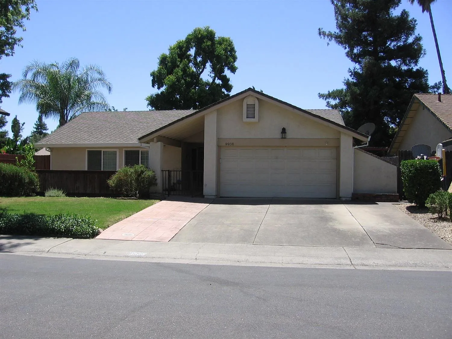 9936 Stone Oak Way photo 1