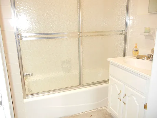 Rented by Brooklyn Heights Real Estate Inc | media 18