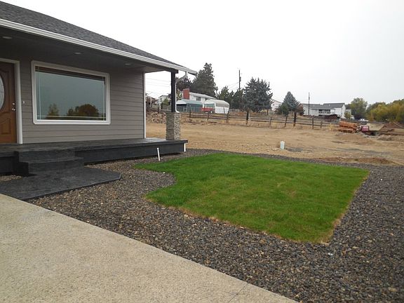 2nd image of 906 Torkelson Dr