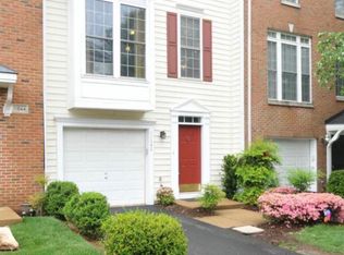 11642 Fairfax Center Woods Trl, Fairfax, VA 22030