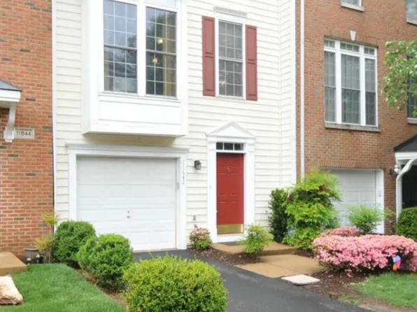 11642 Fairfax Center Woods Trl, Fairfax, VA 22030