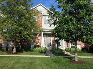 2545 Emily Ln, Elgin, IL 60124