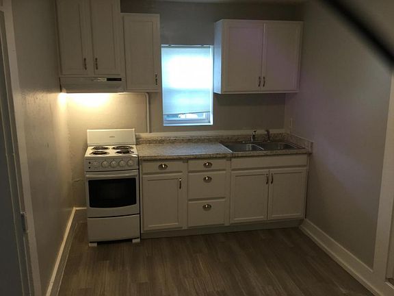 3rd image of 109 Hivling St