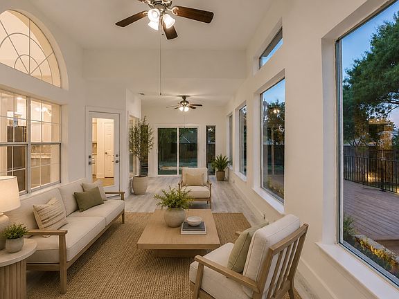 5th image of 6712 Hornbeam Ct