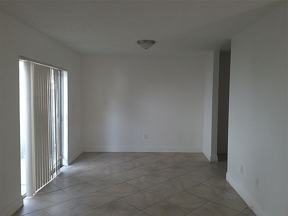 5th image of 133 NE 12th Ave #133