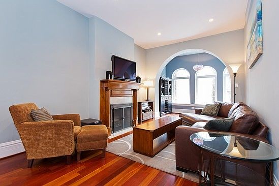 3rd image of 3827 N Alta Vista Ter