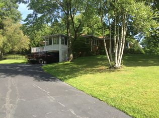 653 Bairdford Rd, Gibsonia, PA 15044
