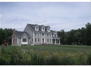 42 Howarth Dr, Upton, MA 01568