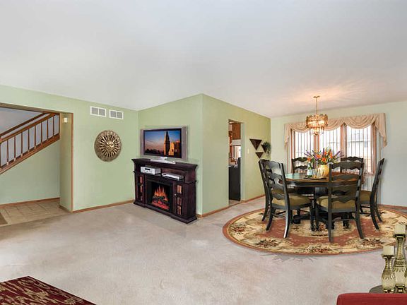 5th image of 13406 Le Claire Ave