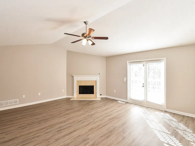 6376 Melrose St #1 — Photo 5