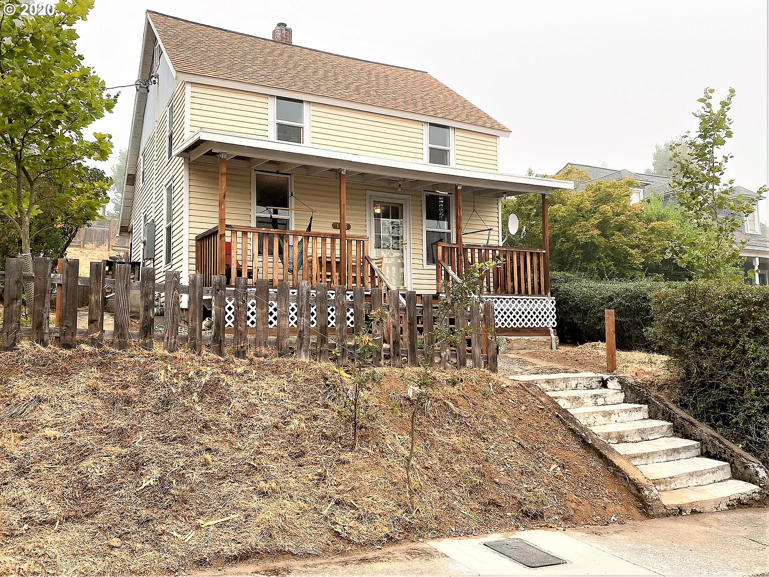 196 W Jewett Blvd photo 1