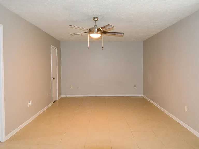 10127 Sagegate Dr — Photo 12