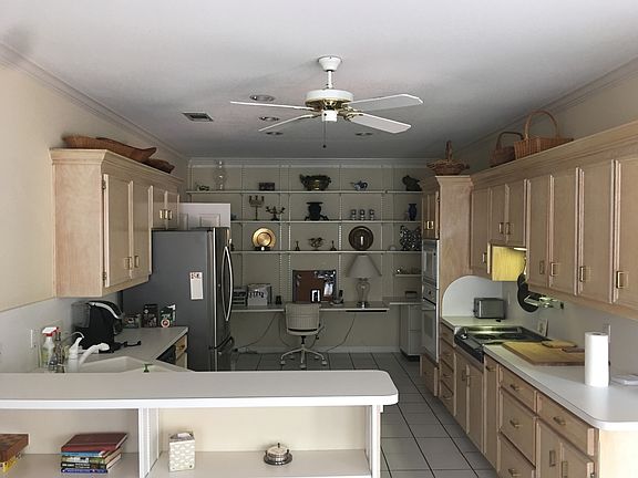 5th image of 4605 Harley Ave