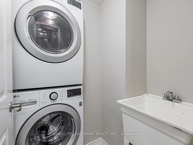 146 Stork St — Photo 3