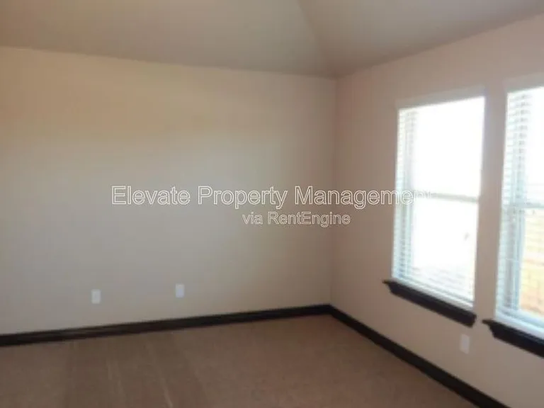 2200 Kintyre Rd — Photo 6