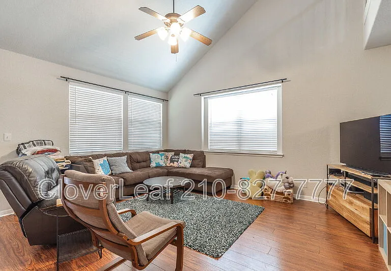 551 Ginsberg Dr — Photo 7