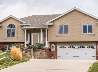 55333 Forrester Valley Ln, Glenwood, IA 51534
