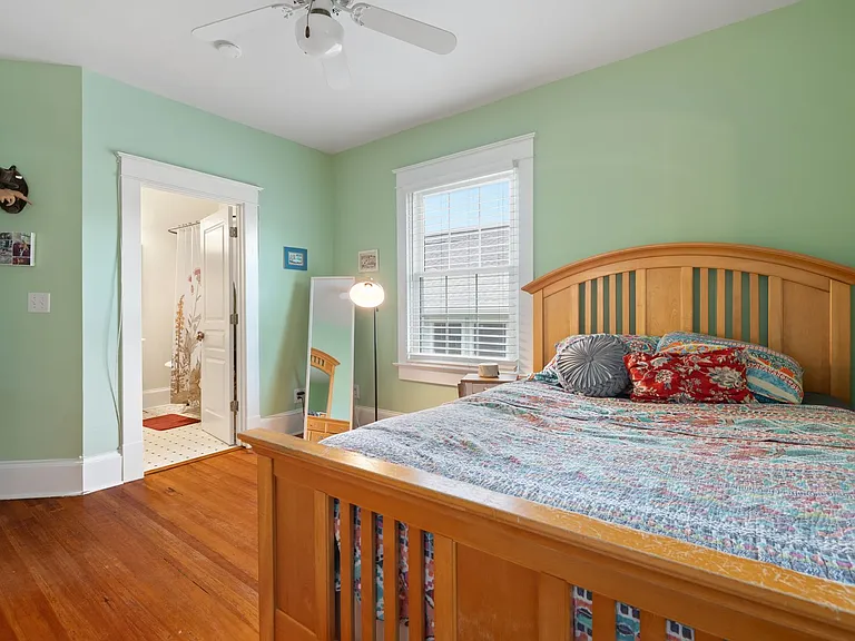 613 Elm St — Photo 12