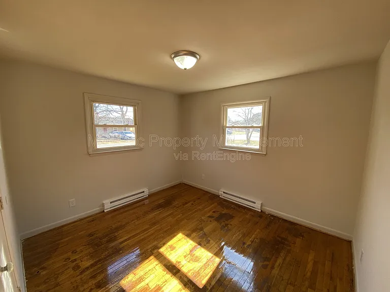 209 Hamilton St #B — Photo 17