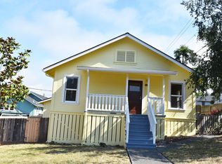 696 6th St, Scotia, CA 95565