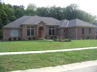 1619 Hawk Ridge Dr, Maineville, OH 45039