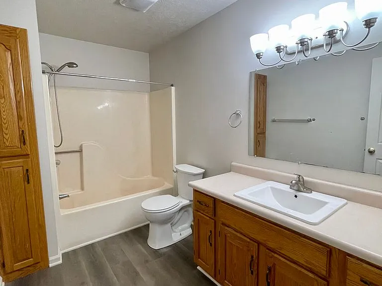 103 Weeping Willow Ln #B — Photo 11