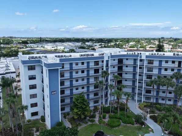 4640 W Lucerne Lakes Blvd W #404, Lake Worth, FL 33467