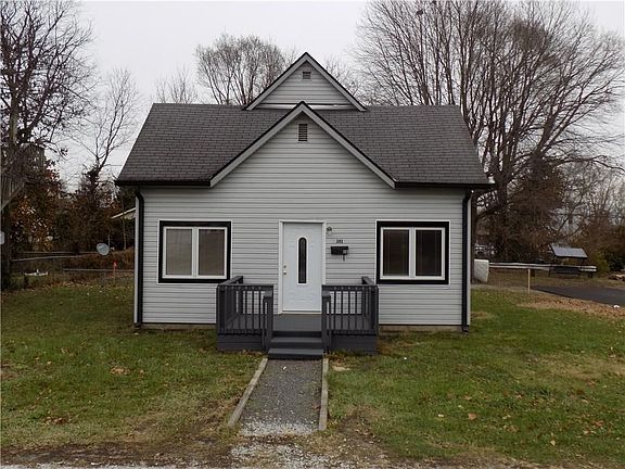 2nd image of 303 Bishop Ave
