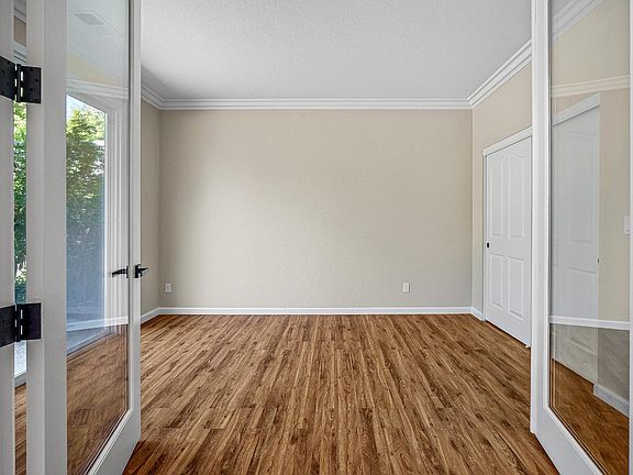 5th image of 1168 Elderberry Cir