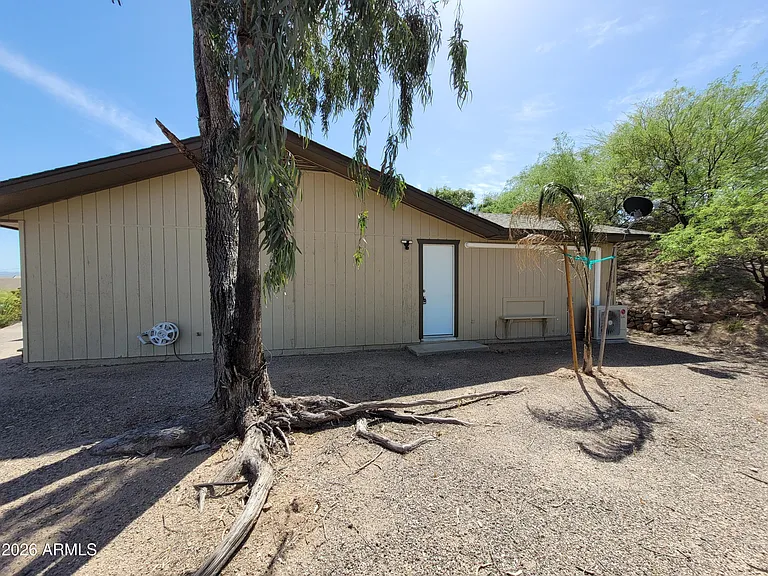350 Los Altos Dr #3 — Photo 1
