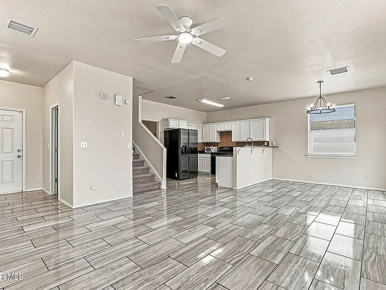 14469 Jacinto Ramos Ave #14469 — Photo 8