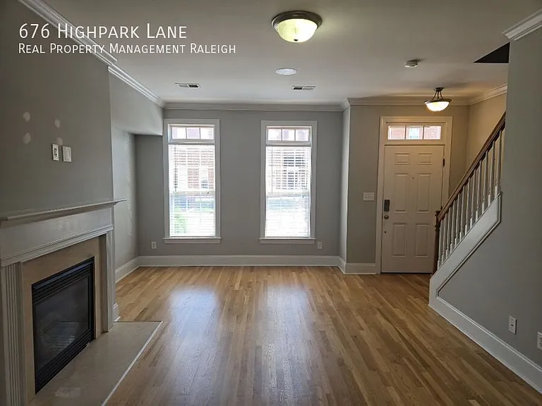 676 Highpark Ln — Photo 2
