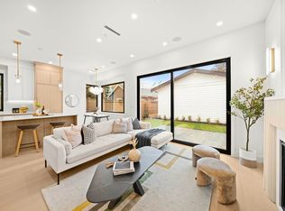 2965 Glen Dr, Vancouver, BC V5T 0B1