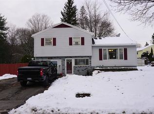 105 Pine Knoll Rd, Endicott, NY 13760