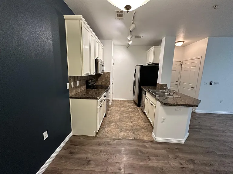 2672 S Cathay Way #103 — Photo 13