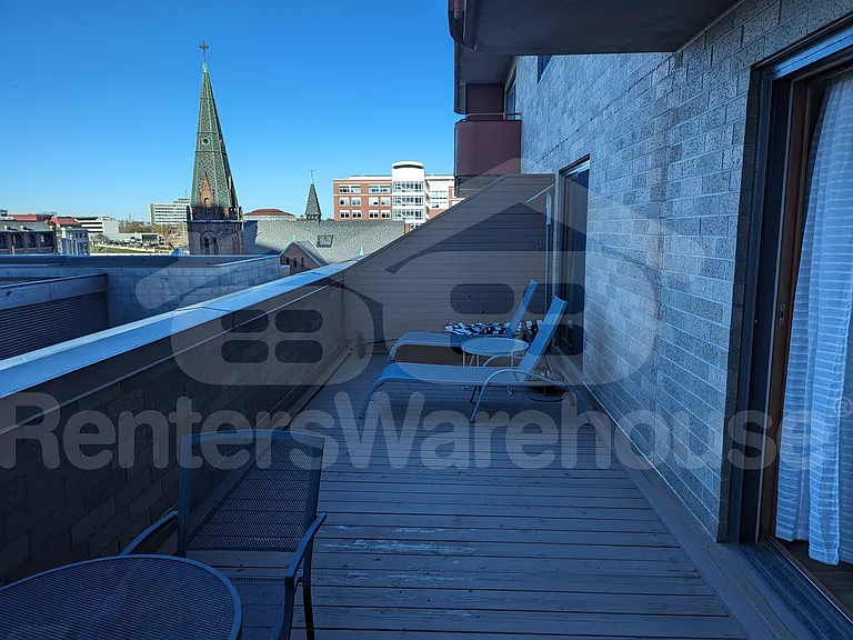 66 9th St #1205 — Photo 16